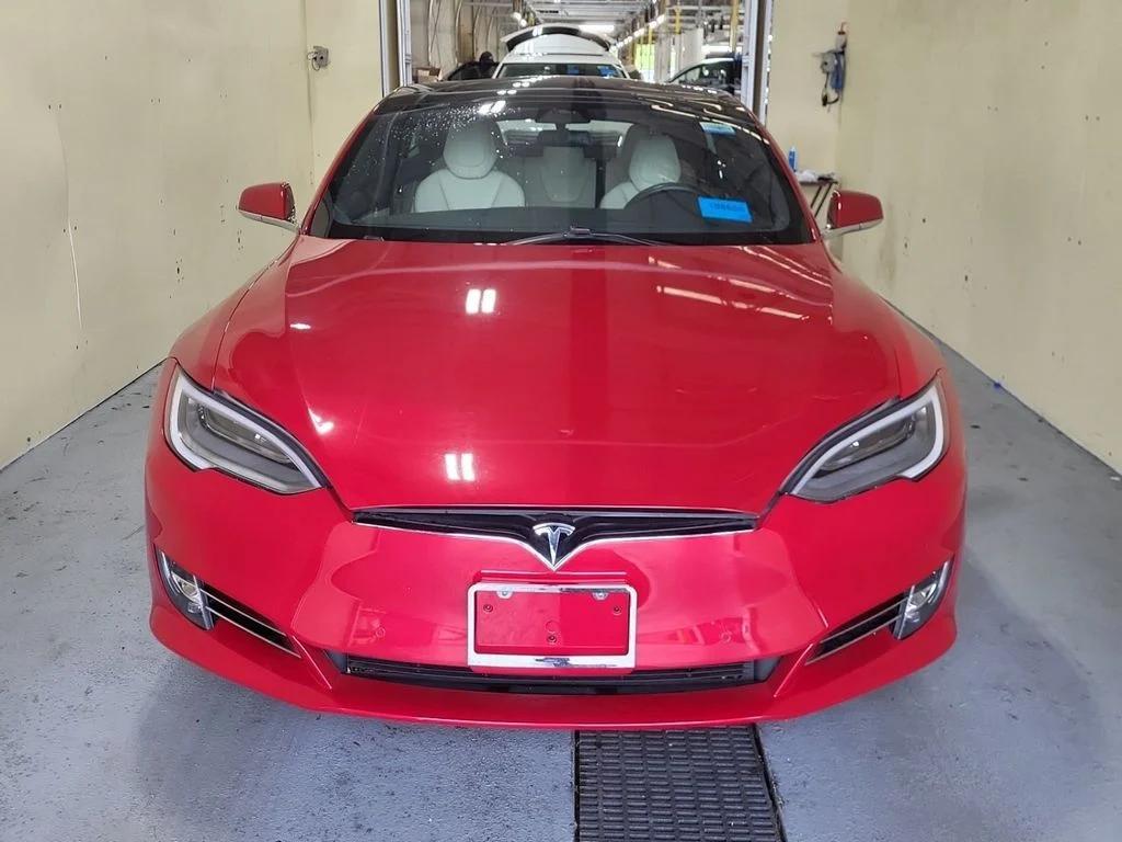 tesla model s 2019 5YJSA1E40KF333911 image tesla model s 2019 5YJSA1E40KF333911 image